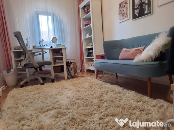 4 cam floreasca, plus 1 cam mansarda(birou), in vila, curte, 