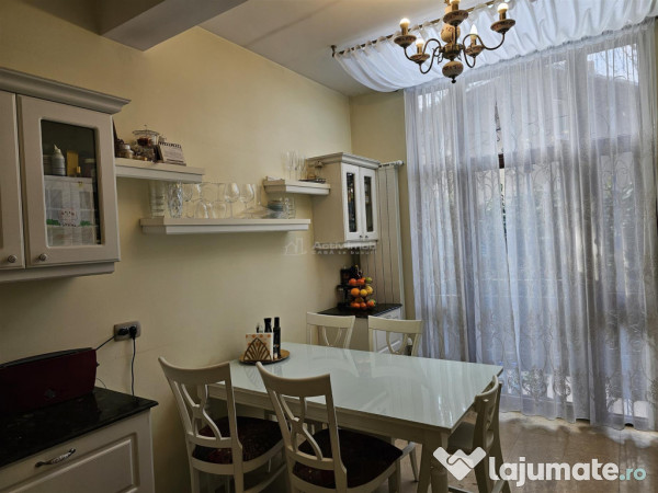 4 cam floreasca, plus 1 cam mansarda(birou), in vila, curte, 