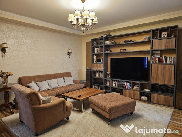 4 cam floreasca, plus 1 cam mansarda(birou), in vila, curte, 