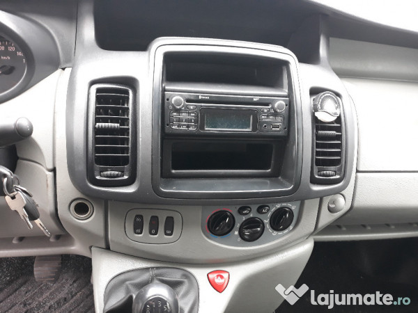 Opel Vivaro 2014 Lunga A/C