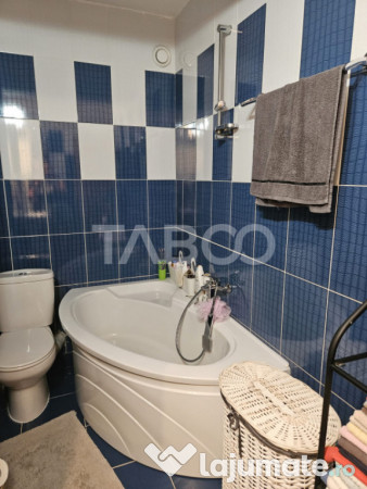 Apartament de inchiriat decomandat 2 camere balcon parcare T 