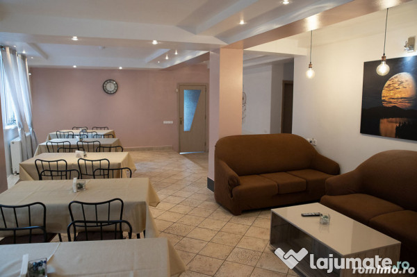 Vila / Pensiune 12 Camere - Afacere la Cheie- Predeal Cla