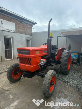Tractor Fiat 450 - 6300 ore - import Italia 