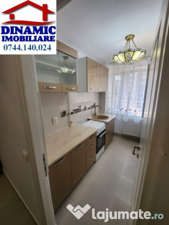 Apartament 2 camere, zona centrala, 430 Euro/lunar