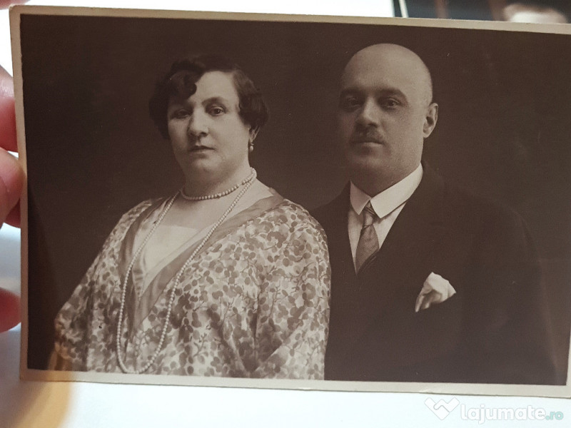 8 foto vechi de familie, tip carte poștală, ateliere maramureșene 
