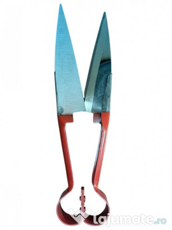 Foarfecă roșie de tuns oi