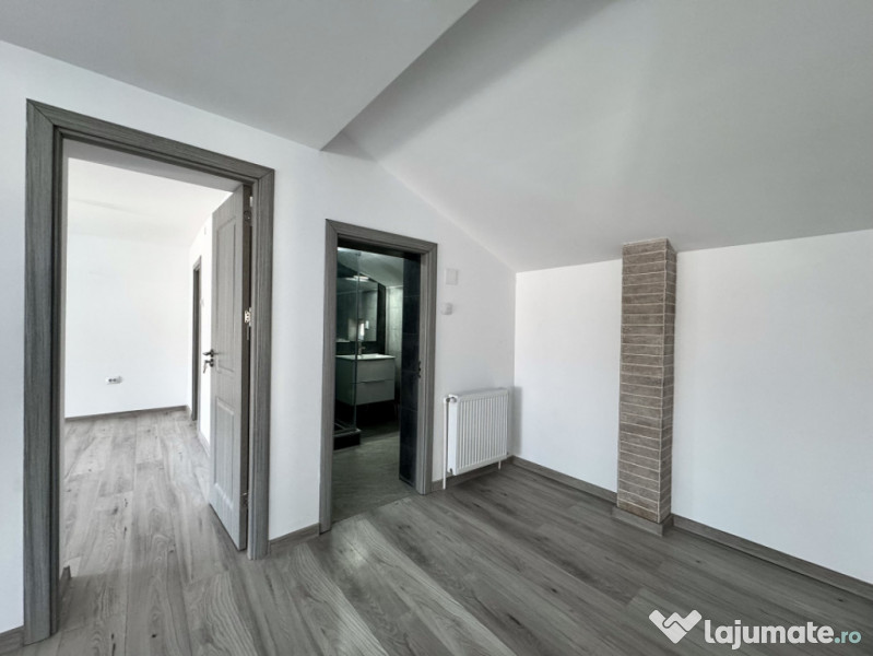 Vilă spațioasă, ideală pentru două familii, preț excel