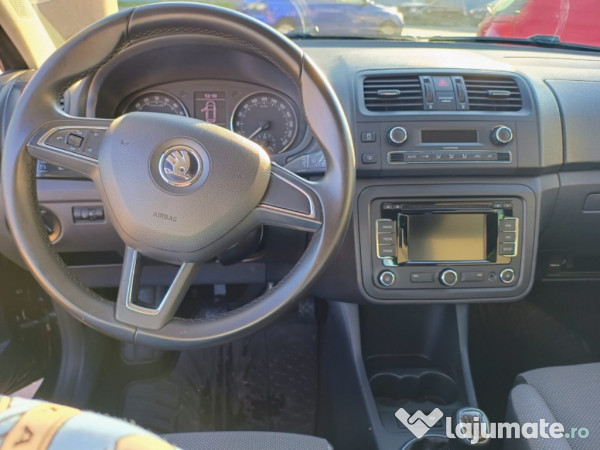 Skoda fabia 2015 autoturism 