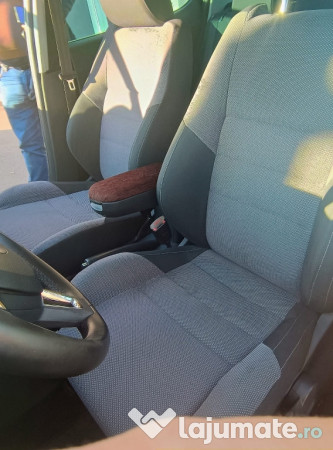 Skoda fabia 2015 autoturism 