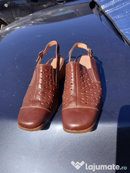 Pantofi pentru femei