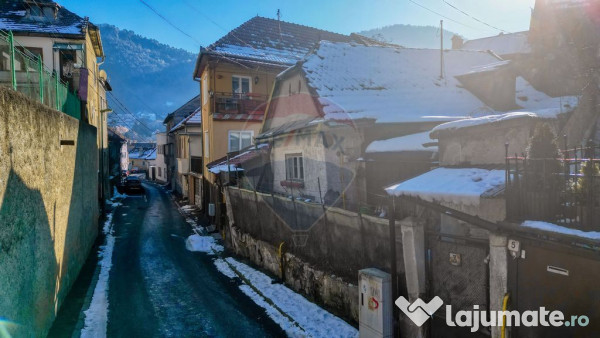 De vânzare – Casă veche cu potențial, Scheii Brașov...