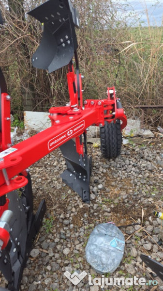 Plug Gregoire Besson