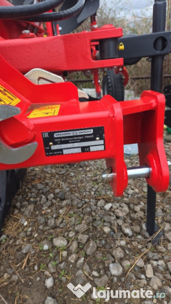 Plug Gregoire Besson