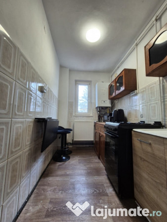 Garsonieră 33 mp, boxă + parcare – Avantgarden 2, Brașov