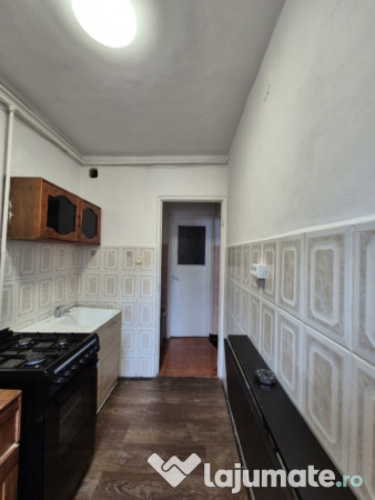 Garsonieră 33 mp, boxă + parcare – Avantgarden 2, Brașov