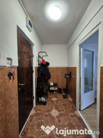 Garsonieră 33 mp, boxă + parcare – Avantgarden 2, Brașov