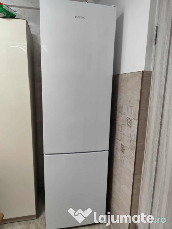 Combină Frigorifică Arctic.nouă