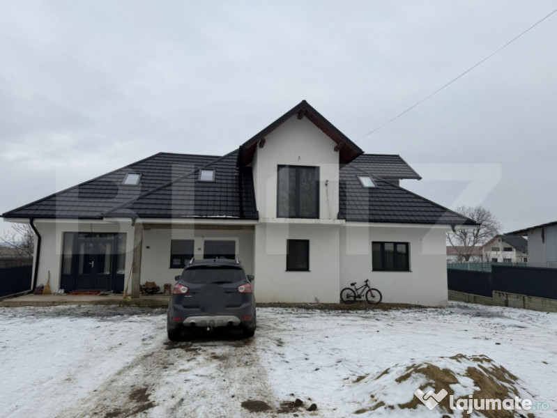 Vila individuala, 250 m2, 20ari teren, Siminicea