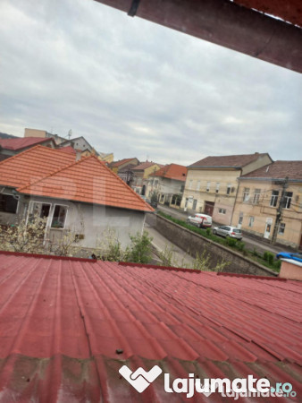 Spatiu comercial central! 1200mp! Reghin! 