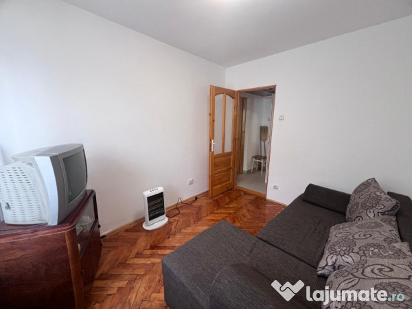 Apartament 2 camere,zona Liceul Auto
