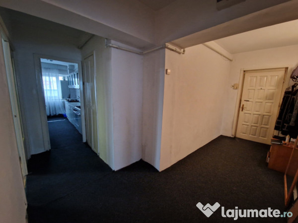 Apartament 3 camere, 69 mp, zona Ultracentral 