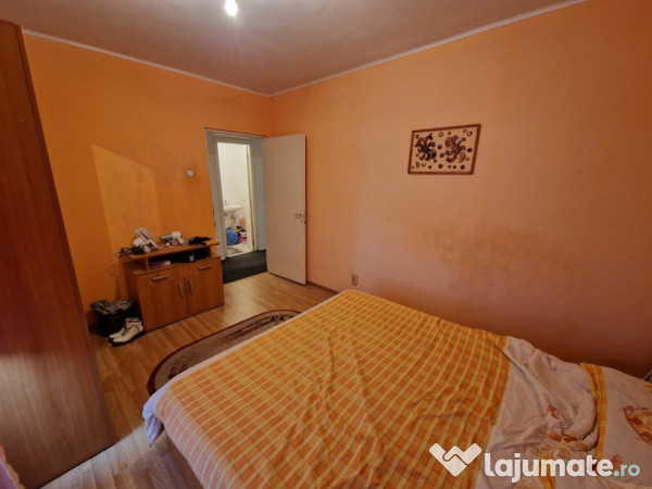 Apartament 3 camere, 69 mp, zona Ultracentral 