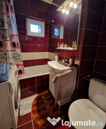 Apartament 3 camere, 69 mp, zona Ultracentral 