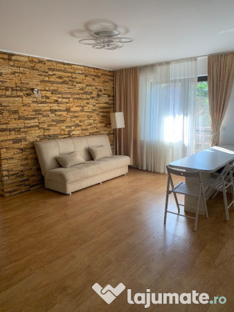 Ofer spre inchiriere apartament 3 camere zona metrou Mihai Bravu 
