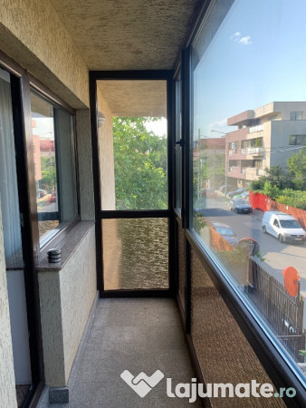 Ofer spre inchiriere apartament 3 camere zona metrou Mihai Bravu 