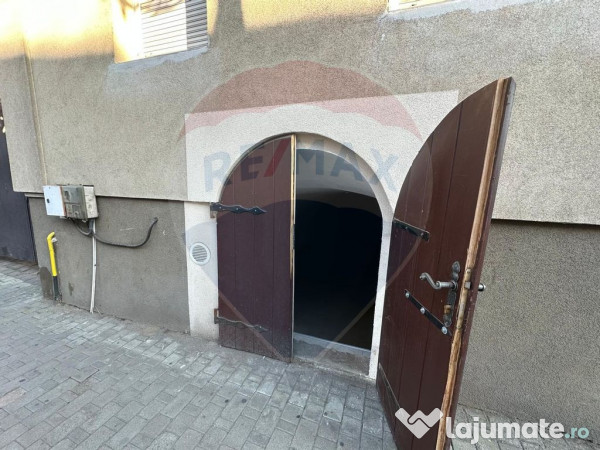 SPATIU COMERCIAL - zona Centrul Vechi 