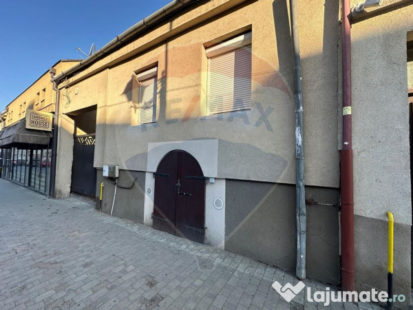 SPATIU COMERCIAL - zona Centrul Vechi 