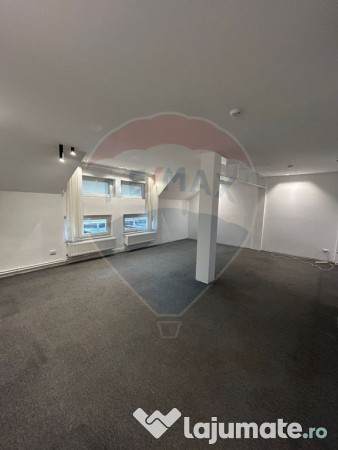 Birou 35 de mp utili lângă Carrefour 