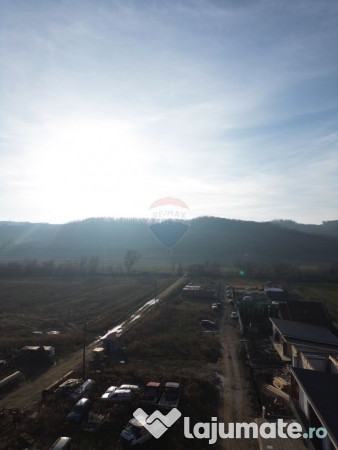 Teren 559mp Medias / Strada Iasomiei 