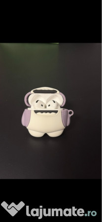 Husă AirPods gen 4 – design rechin, cool & protectiv 