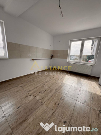 - Casa gata de mutare - 4 camere 3 bai Pod 