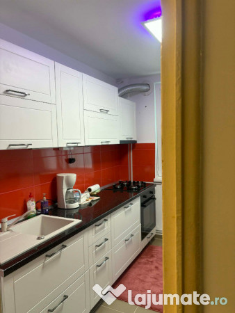 Apartament e 3 camere zona B-dul Victoriei,
