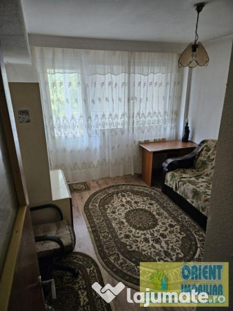 Centru, decomandat, 3 camere, etaj 2, vanzari Constanta 