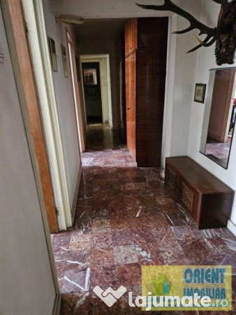 Centru, decomandat, 3 camere, etaj 2, vanzari Constanta 