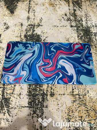 Deskmat sau mouse pad 