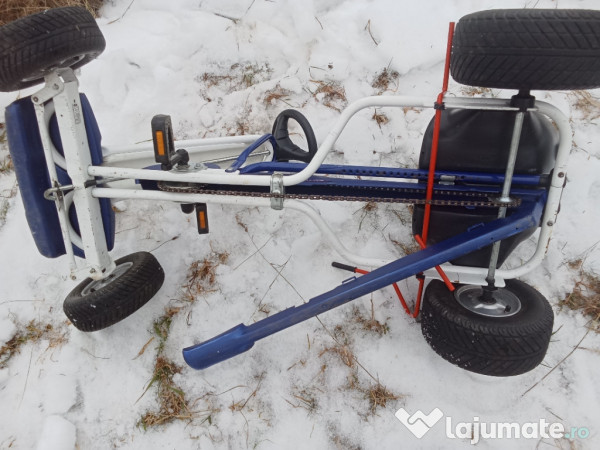 Kart cu pedale cu scaun reglabil 