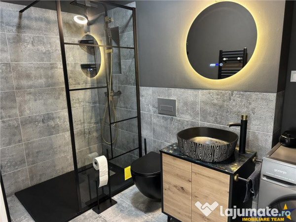 FILM!Boutique LUX, terasa cu view, design de colectie,dotari