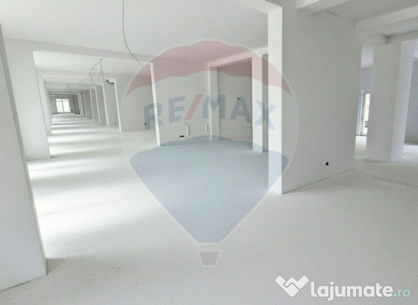 Spațiu comercial de închiriat – | 620 mp | Doamna Stanca