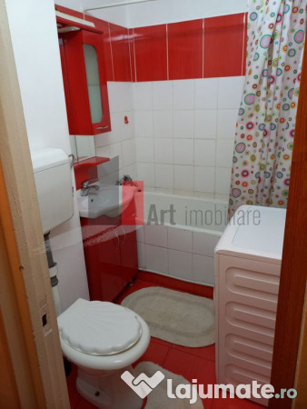 Garsoniera Drumul taberei mobilata si utilata 