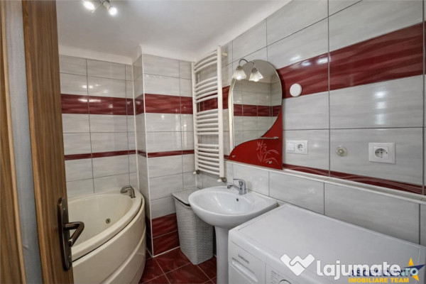 FILMTur 3D! Casa eleganta,curte amenajata, garaj, Brancovene