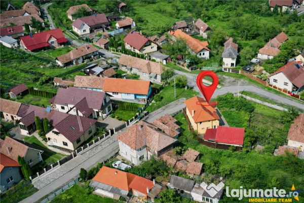 FILMTur 3D! Casa eleganta,curte amenajata, garaj, Brancovene