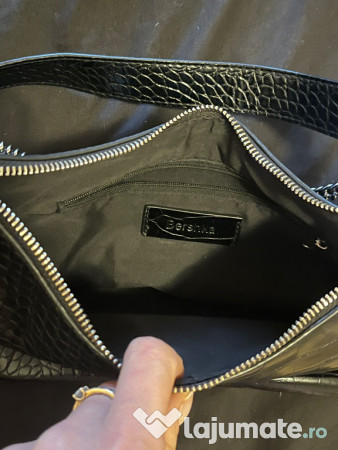 Poșetă nu este nouă 