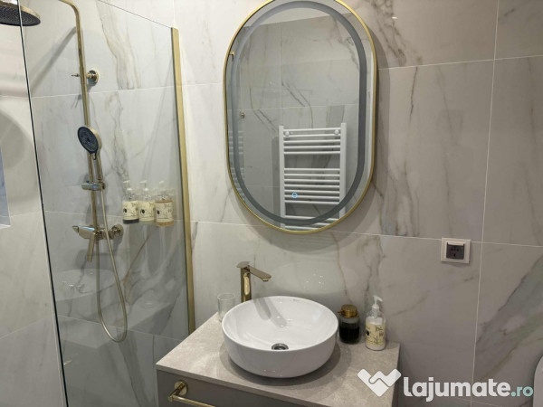 Apartament 2 camere -zona UMF 