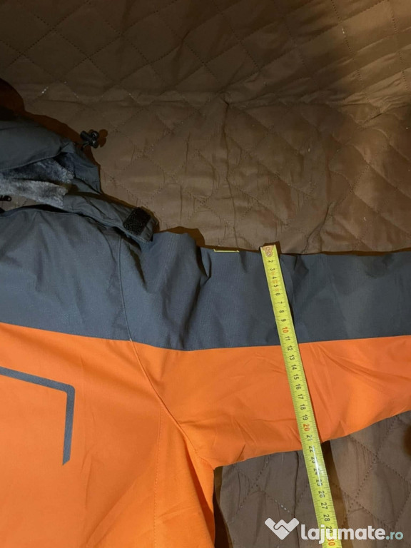 Ski jacket New ( mărimea M )