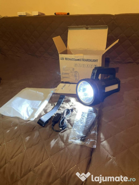 Lanternă led reîncărcare 