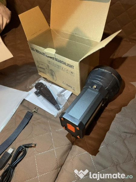 Lanternă led reîncărcare 